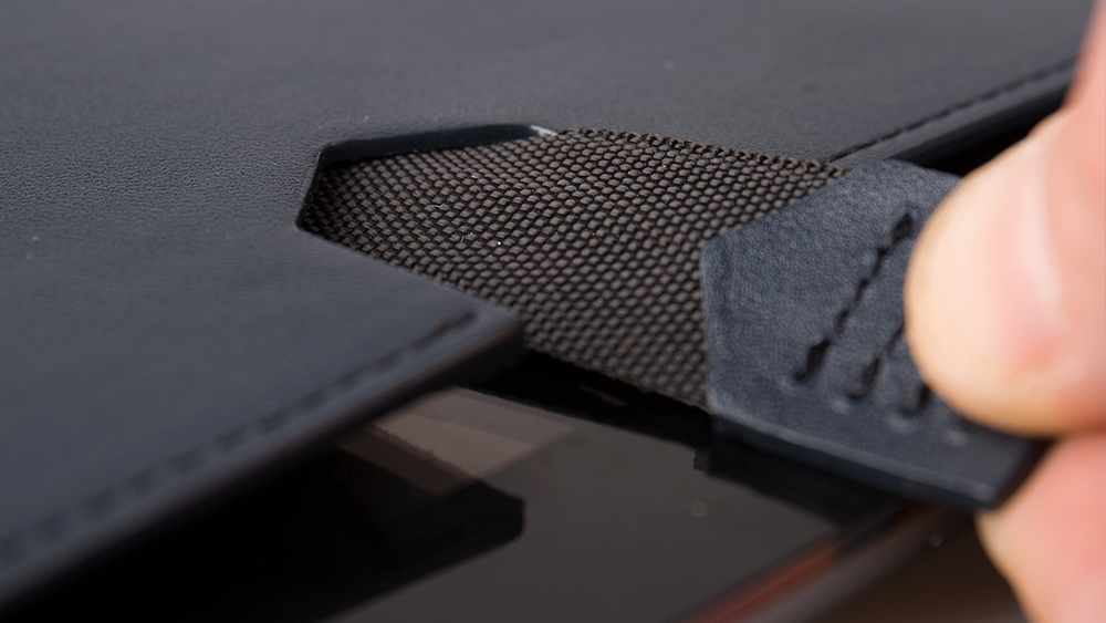 LEATHER iPAD SLIP CASE - NAVY 6