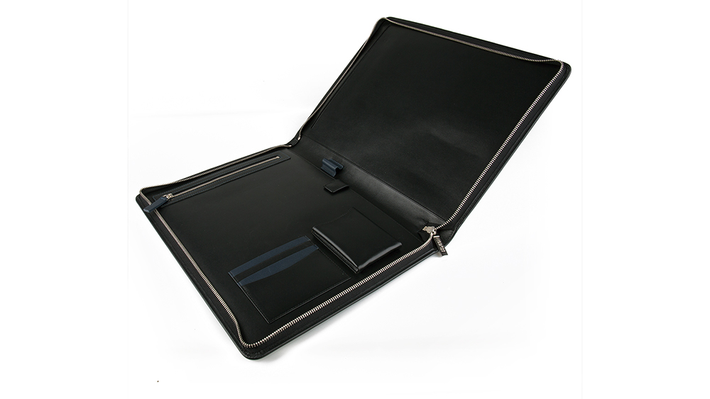 RANGE ROVER PORTFOLIO - BLACK 5