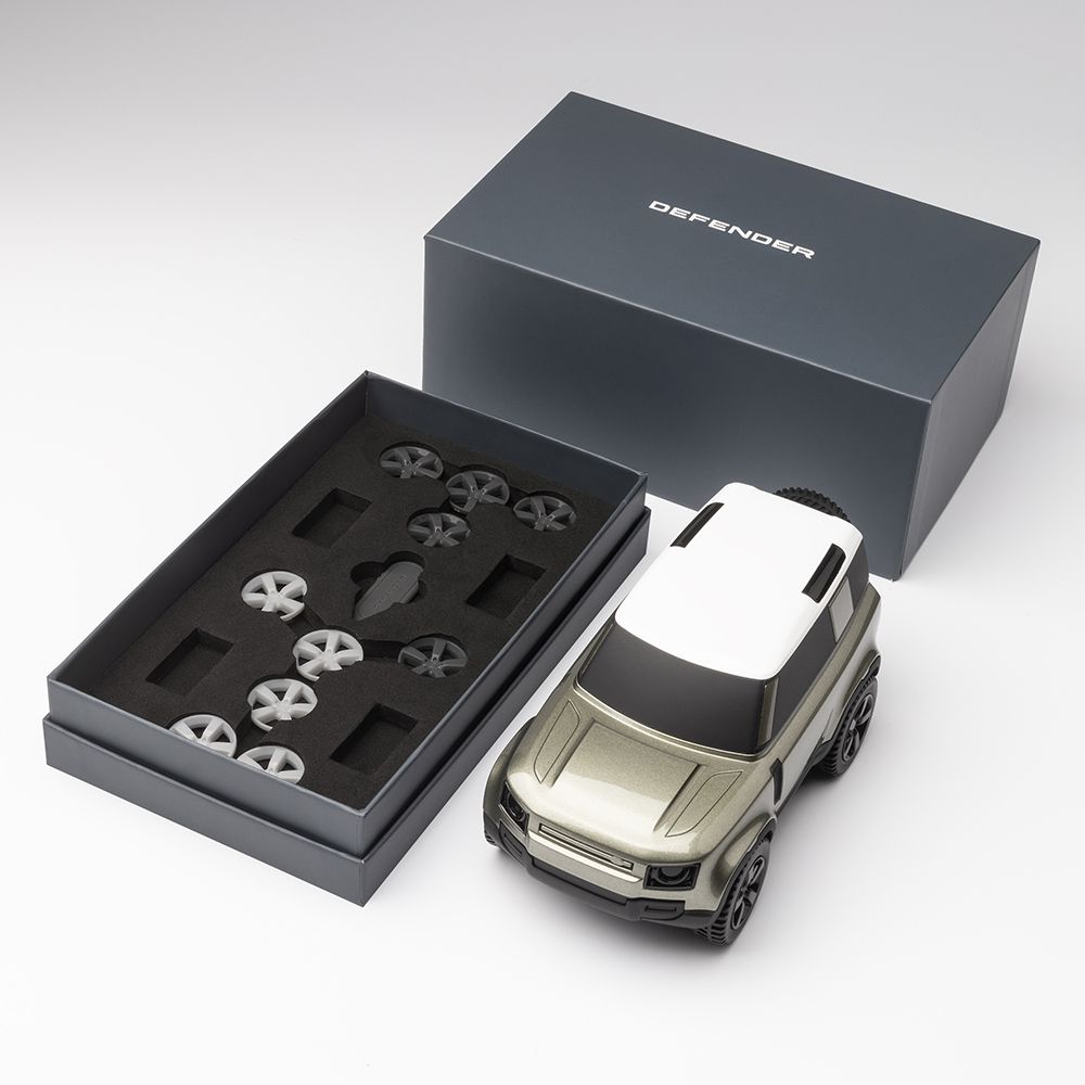 Defender Icon Model 02 - Pangea Green / White Roof 8