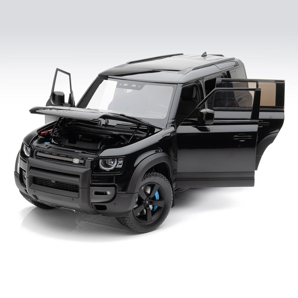Defender 110 V8 Scale Model 1:18 - Santorini Black 11