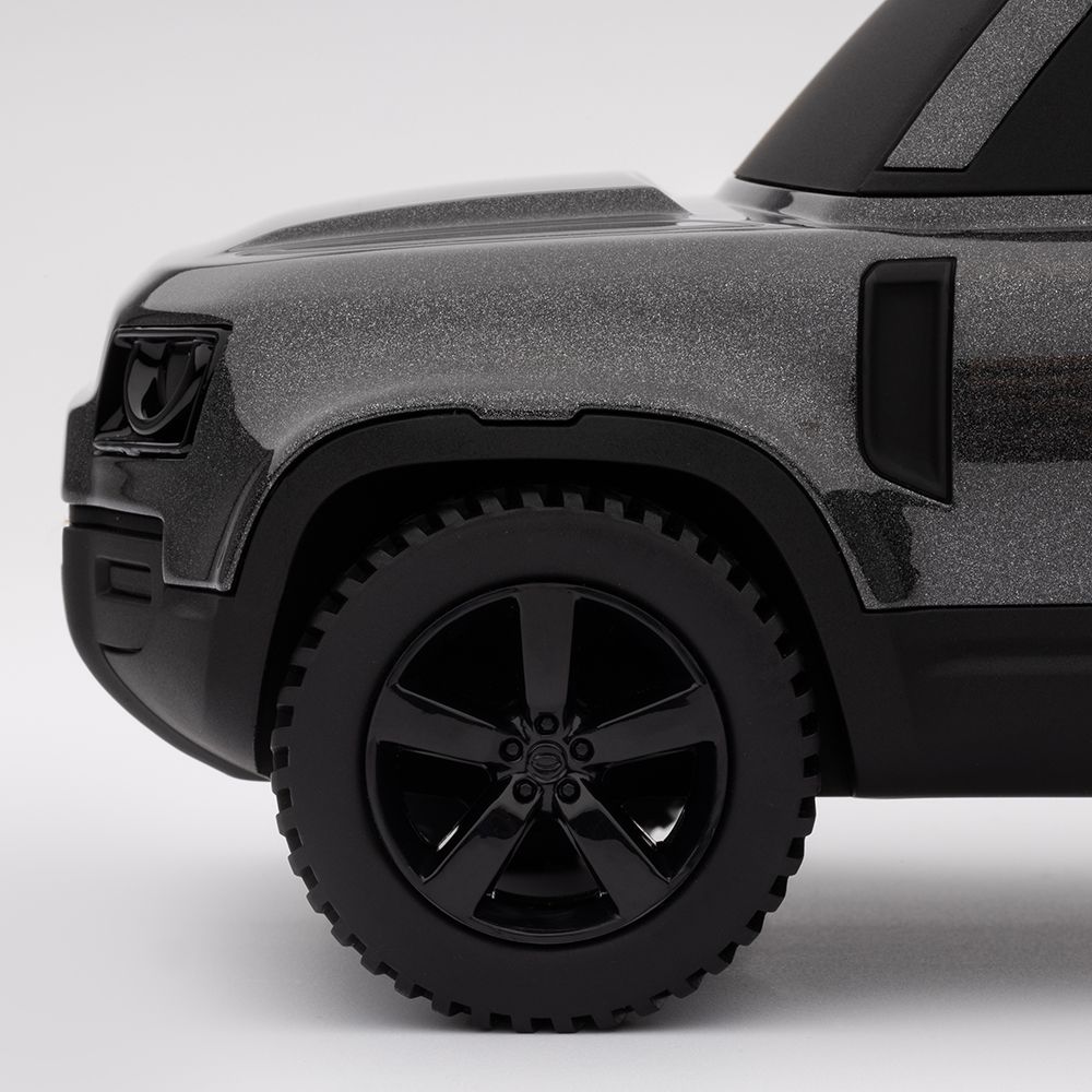Defender Icon Model 02 - Carpathian Grey / Black Roof 5