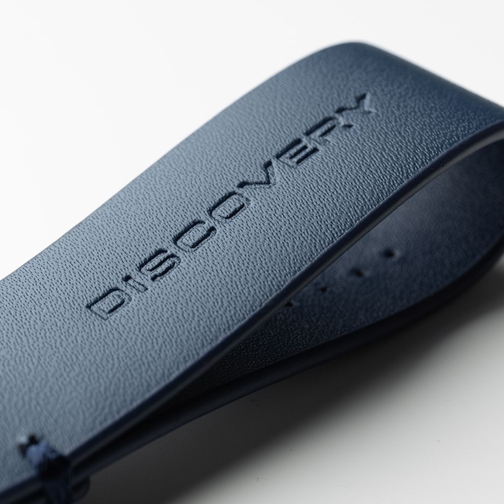 Get Land Rover Discovery Leather Loop Keyring At AED 132.00