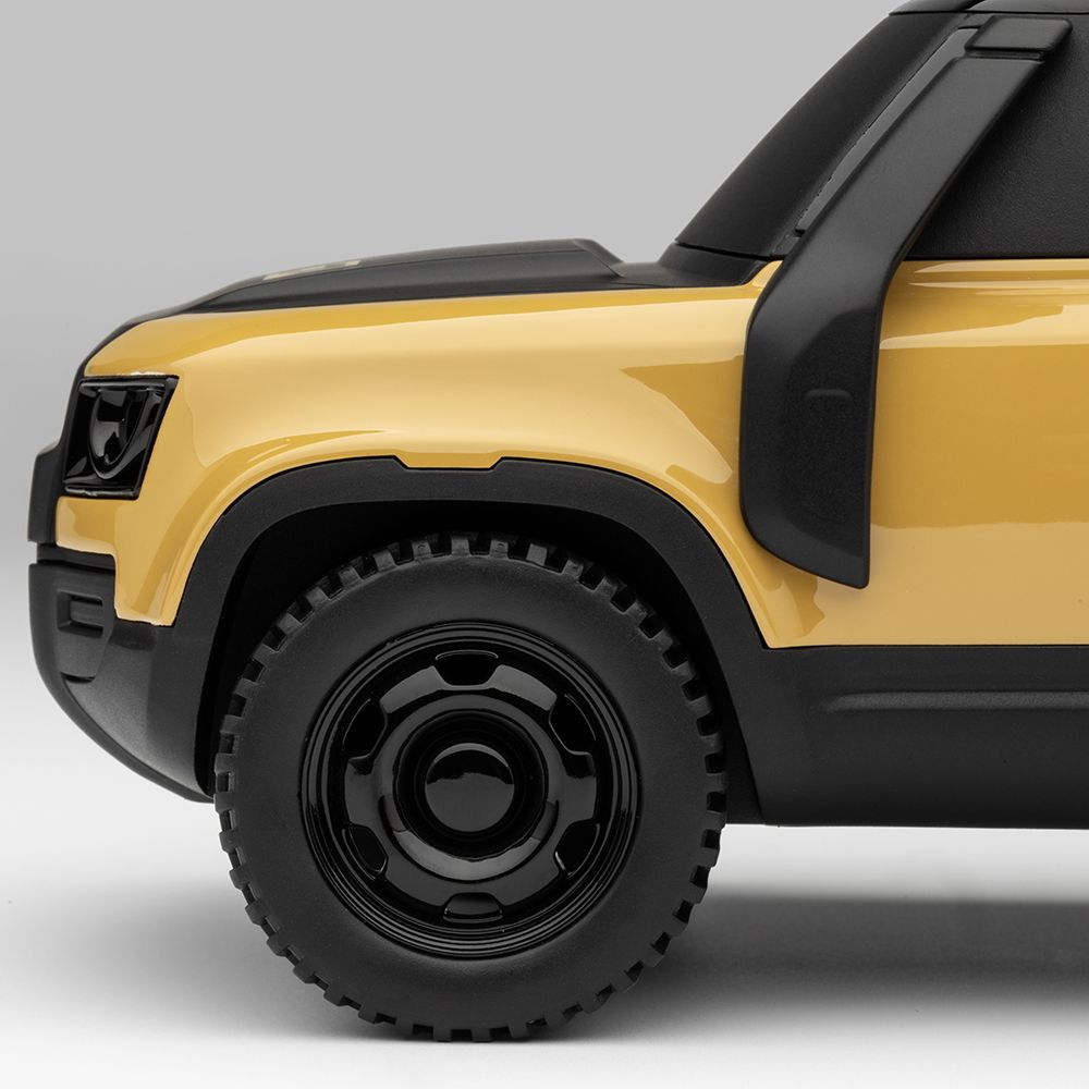 Defender Icon Model Trophy Edition Modern Sandglow Yellow 9