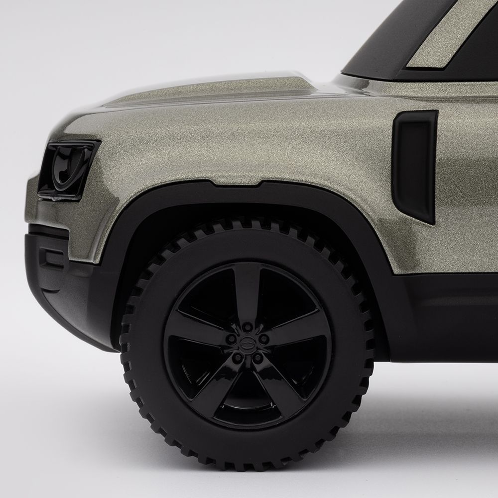 Defender Icon Model 02 - Pangea Green / White Roof 5