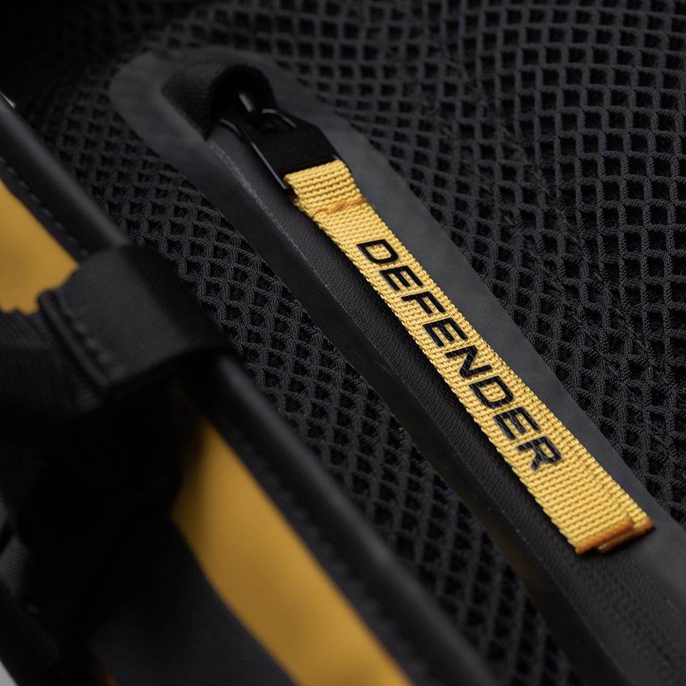 Defender Trophy 21 L Backpack 9