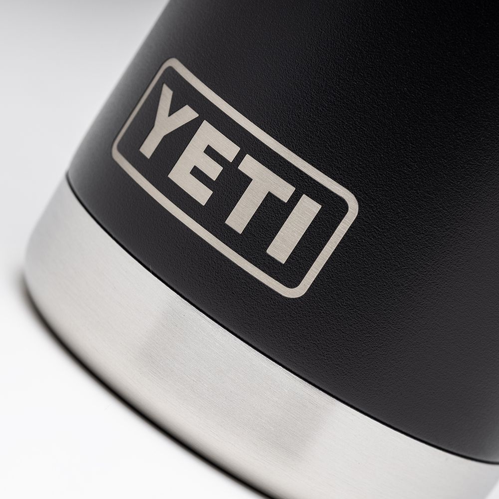 Defender Trophy x YETI Bottle (with Chug Cap) 18oz/532ml 9