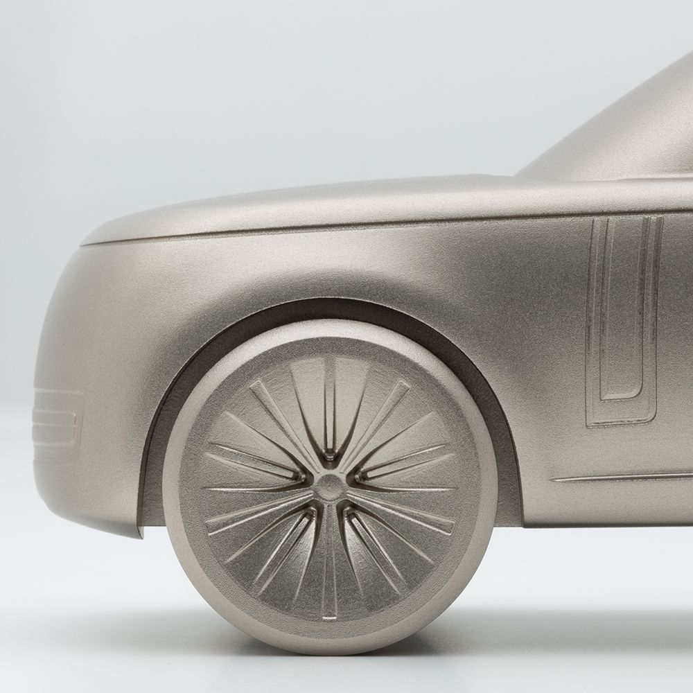 Get Land Rover Range Rover Sculpt Batumi Gold At AED 1785.00