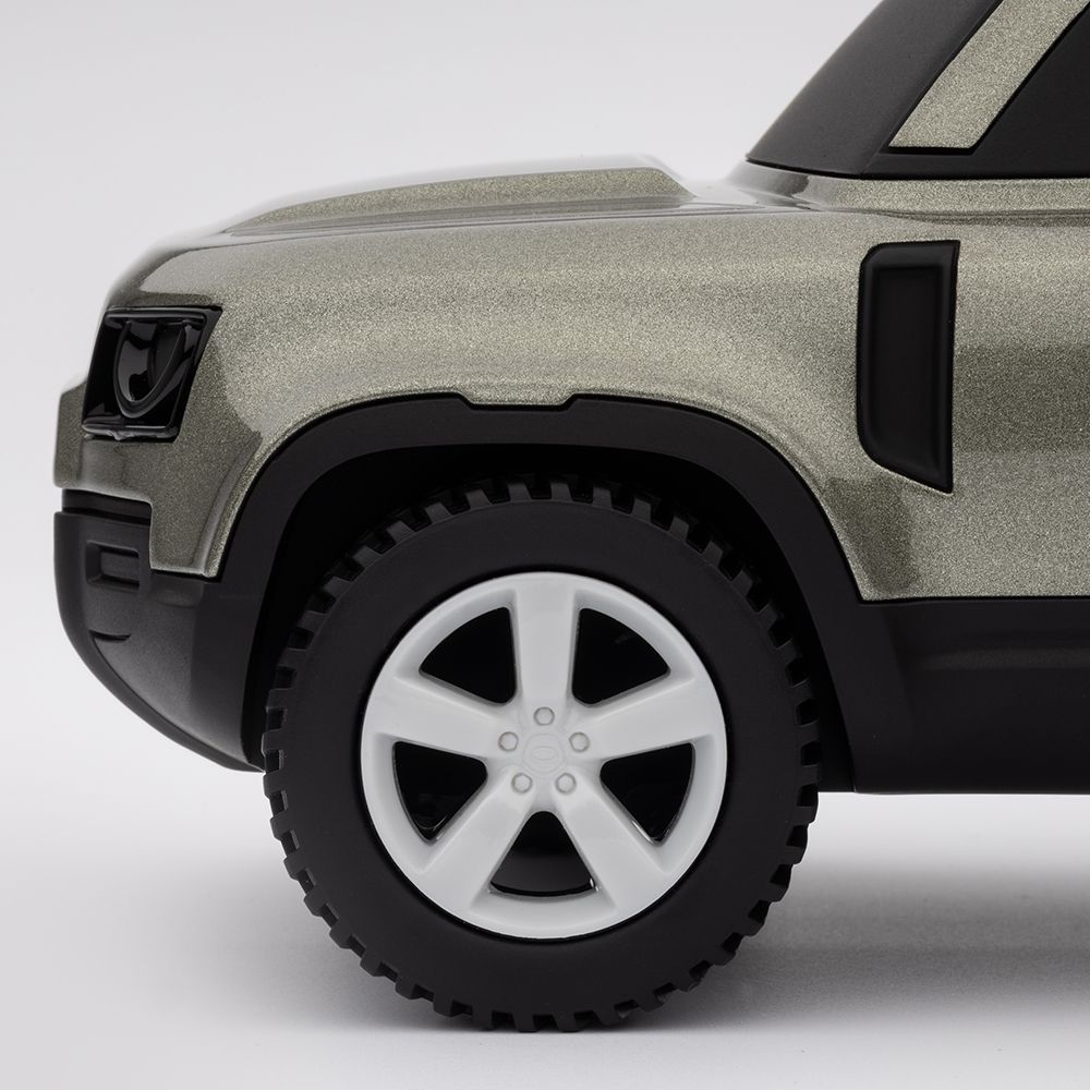 Defender Icon Model 02 - Pangea Green / White Roof 7