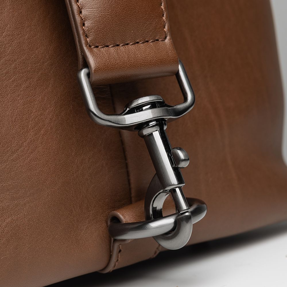 Defender Leather Holdall 8