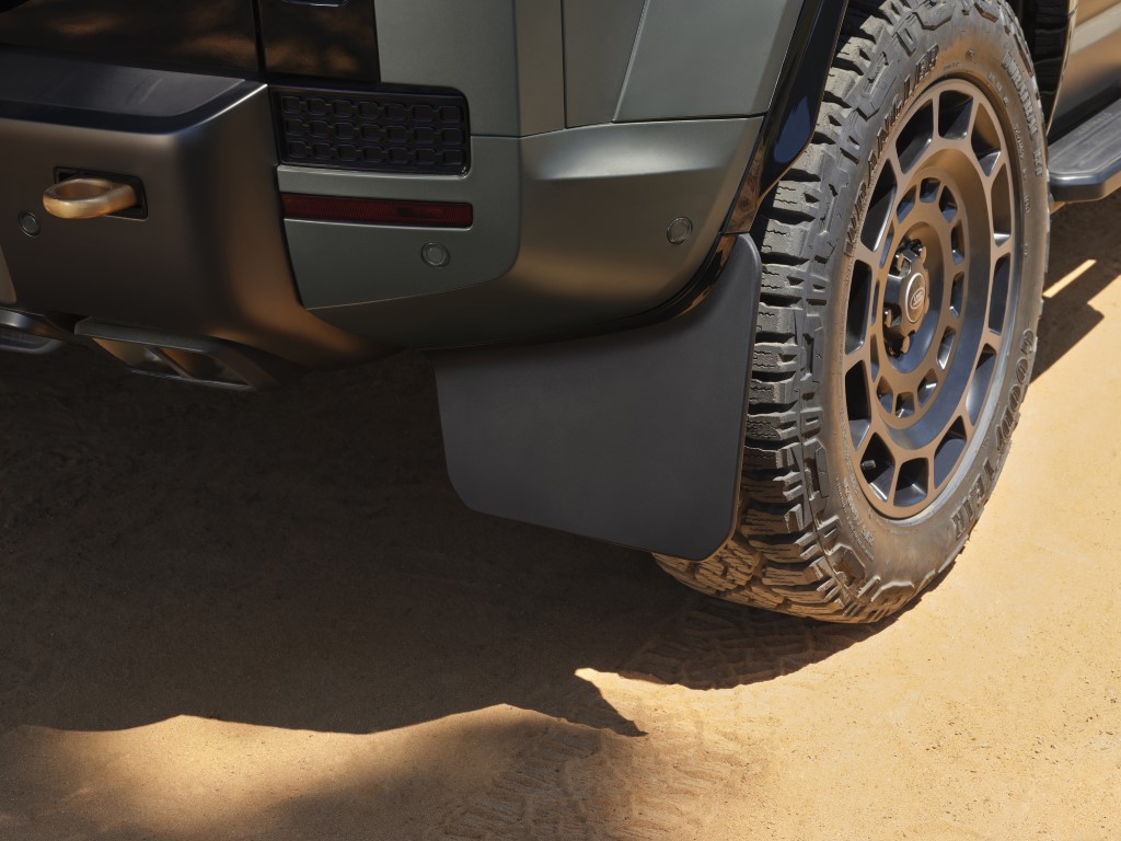 Land Rover OCTA Front Mudflaps