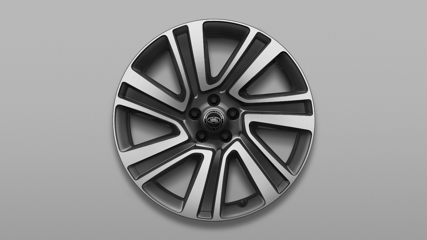 Land Rover 22" Style 7023, Diamond Turned with Dark Grey contrast