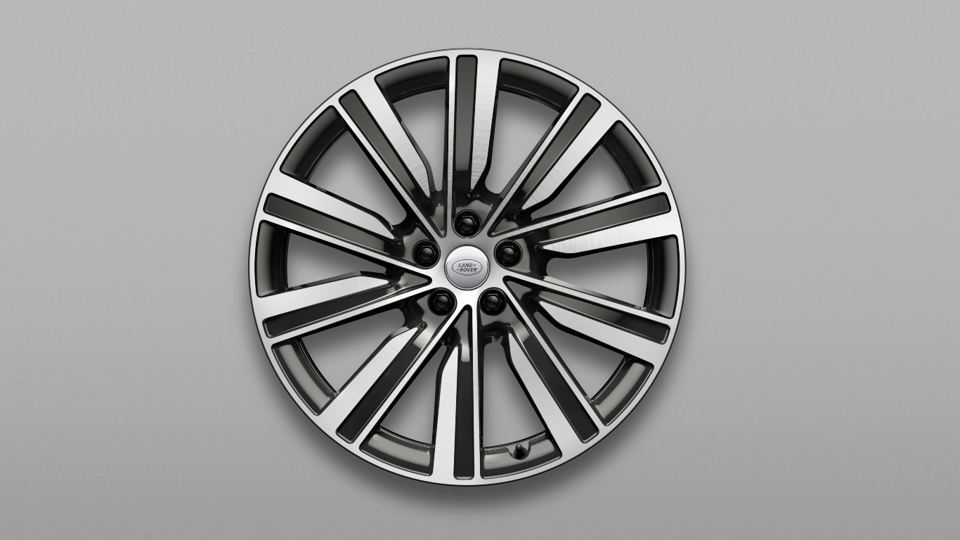 Land Rover 22" Style 1073, Diamond Turned with Dark Grey contrast